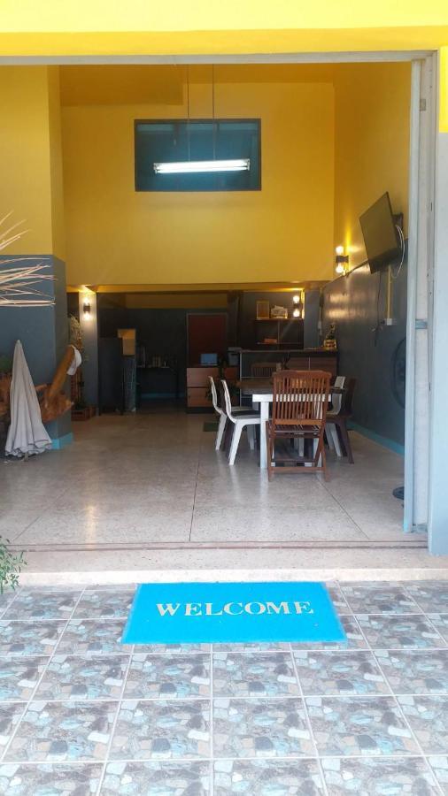 Gate 14 Inn Nakhon Phanom Exterior photo